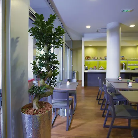 Citadines Montparnasse Paris-2